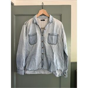 BDG Chambray Button-Down